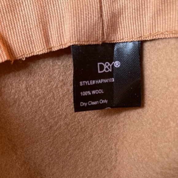 CLEARANCE D&Y Wool Hat - Picture 2 of 2